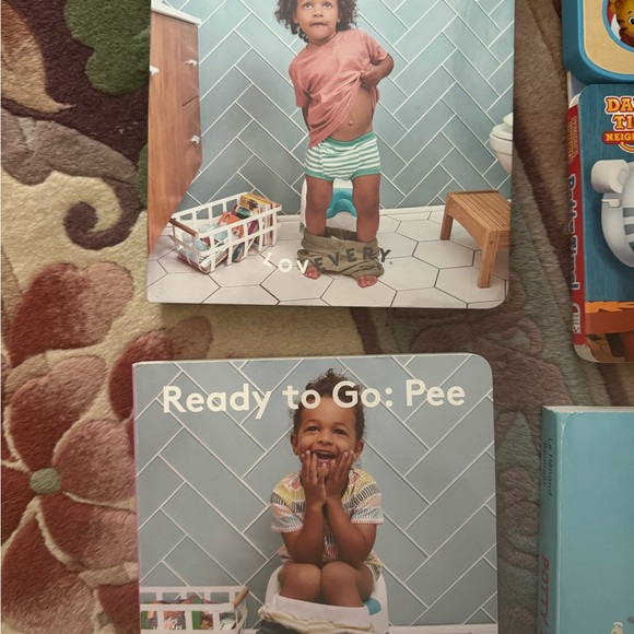 Potty Books - Lovevery, Daniel Tiger, potty time! - Picture 4 of 5